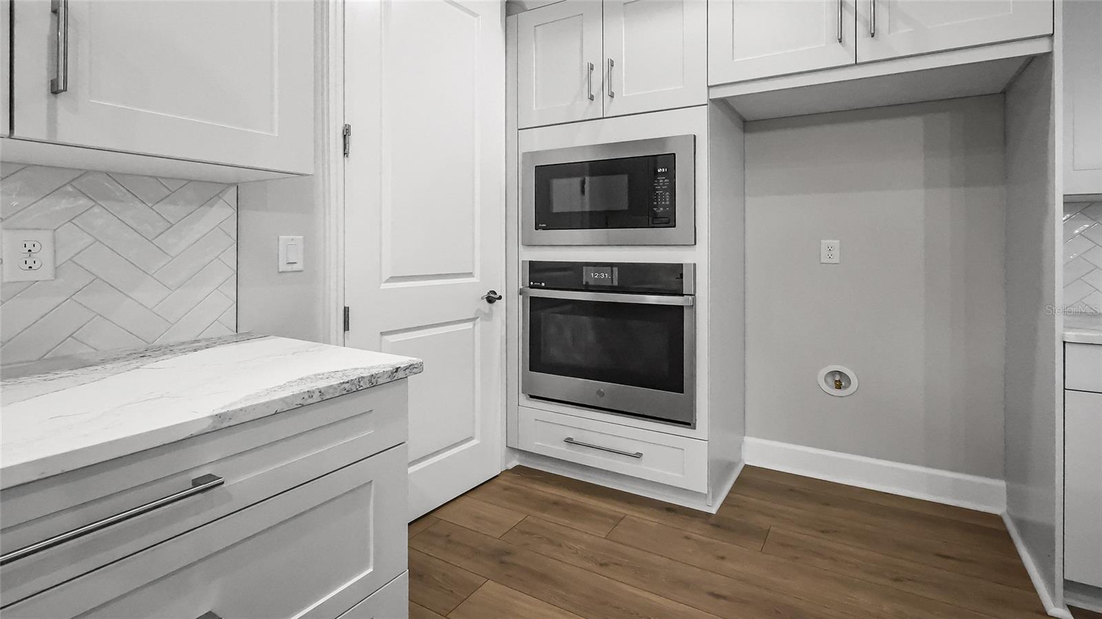 KH CW HAMMOCK OAKS LLC - Residential