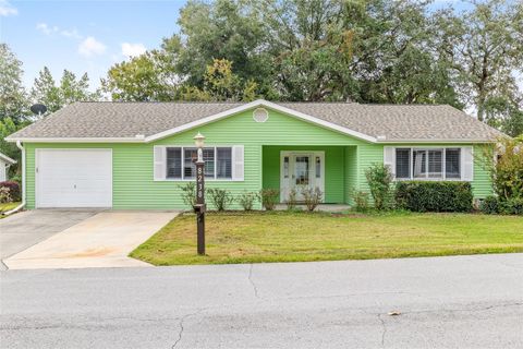 Photo of 8238 SW 108th Street Road, Ocala, FL 34481 (MLS # OM712212)