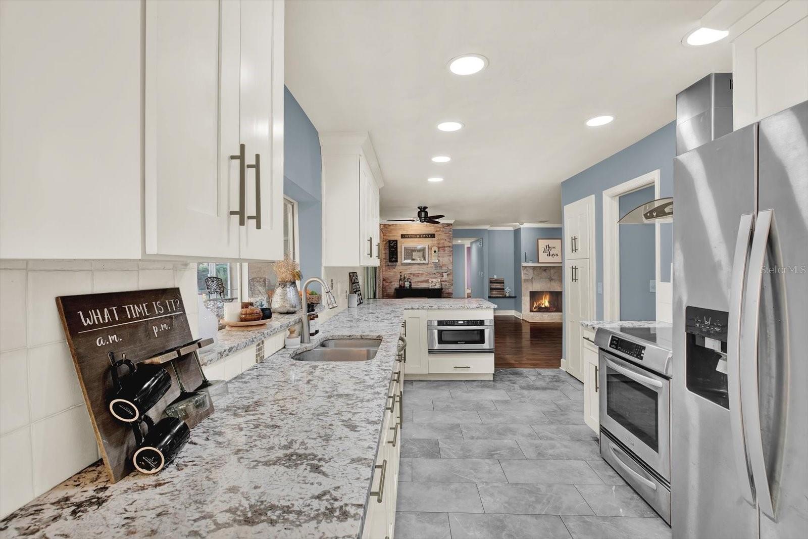 CARROLLWOOD SUB UN 28 - Residential