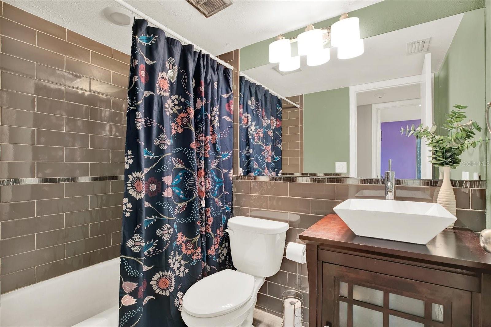 CARROLLWOOD SUB UN 28 - Residential