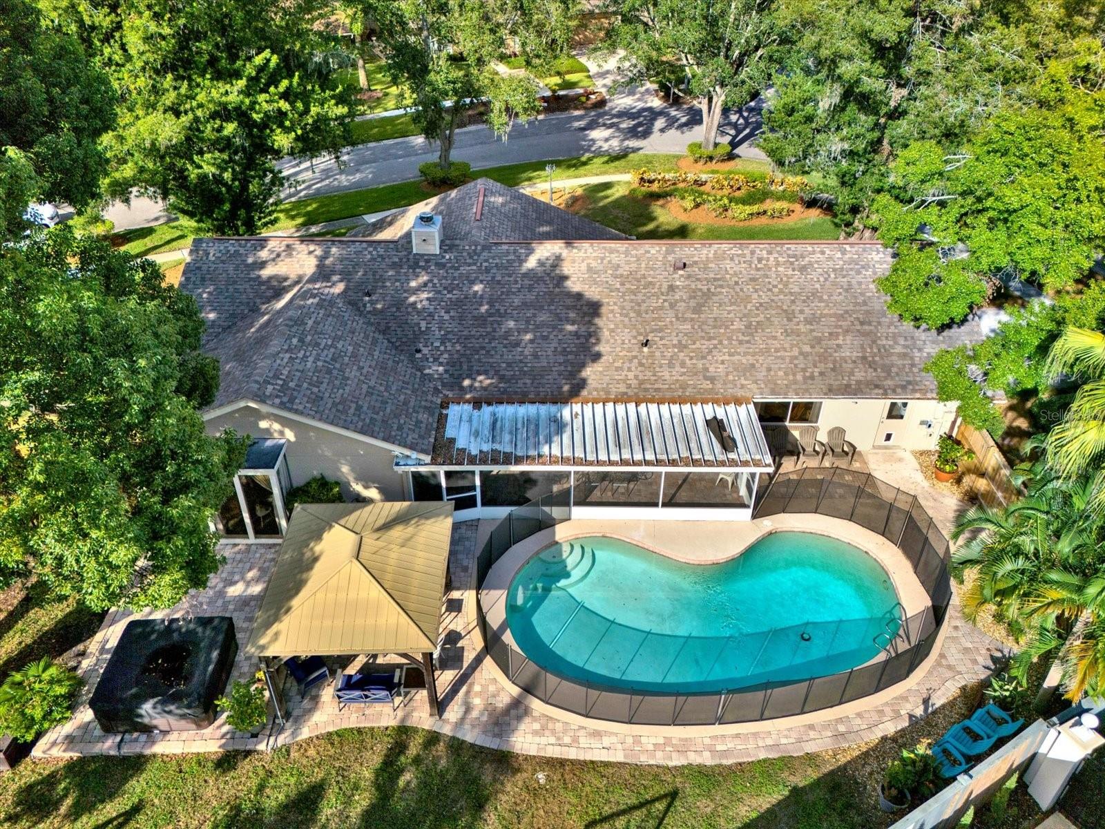 CARROLLWOOD SUB UN 28 - Residential