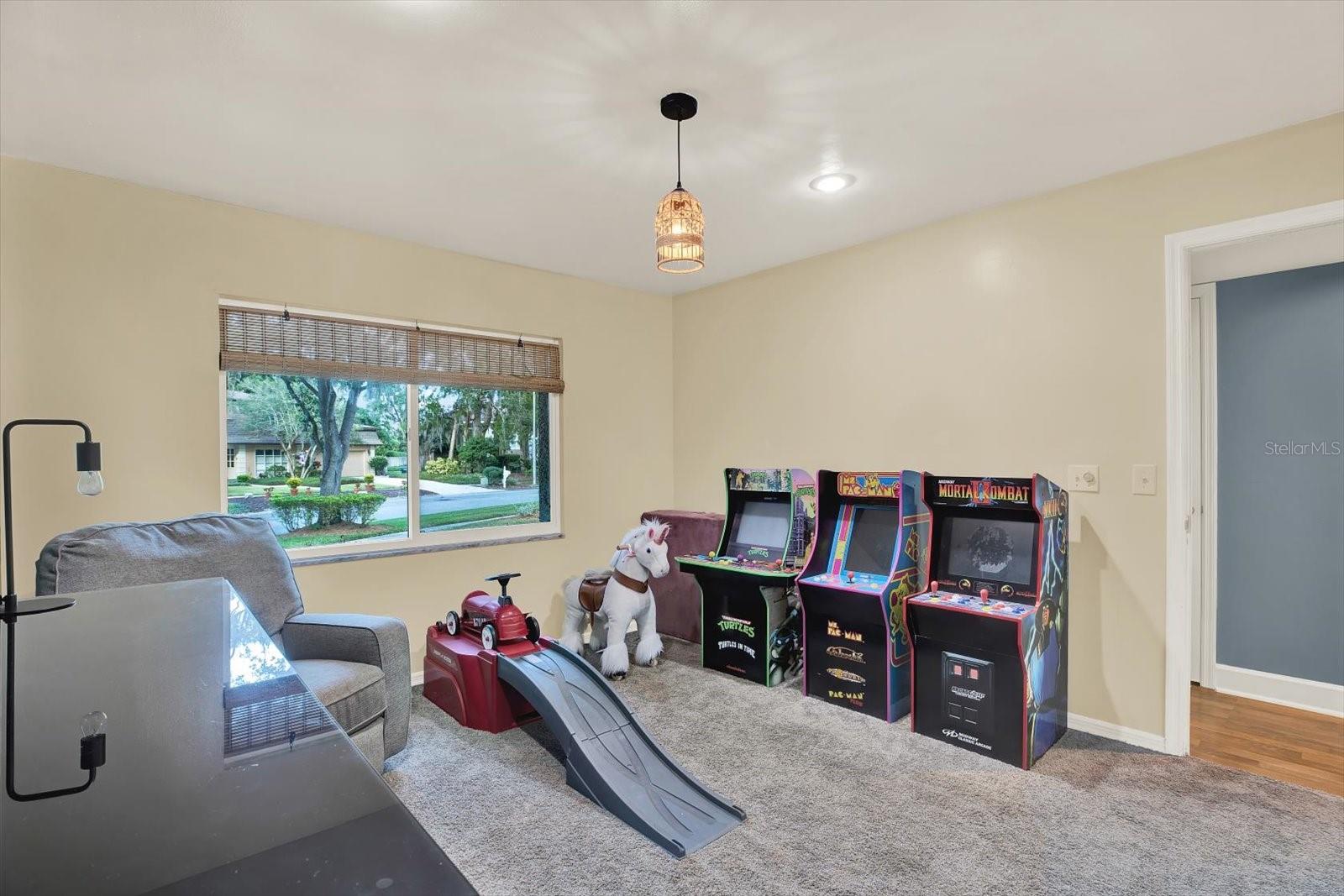 CARROLLWOOD SUB UN 28 - Residential