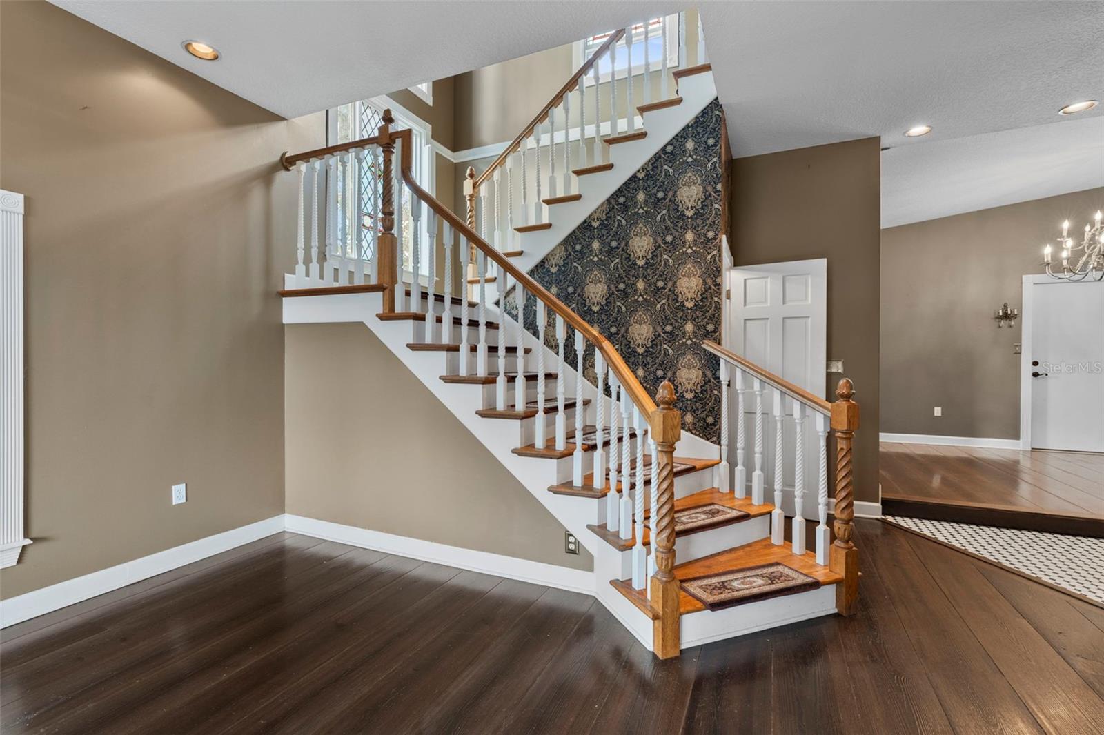 EMERY HEIGHTS - Residential Lease