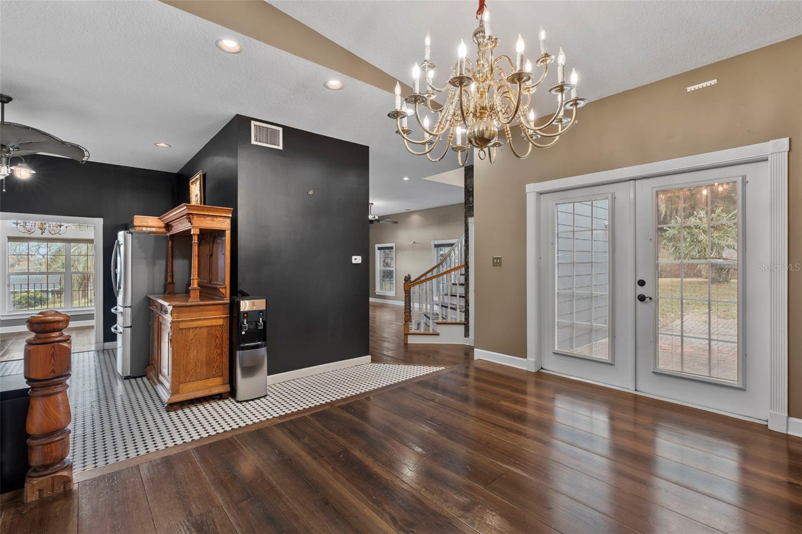 EMERY HEIGHTS - Residential Lease