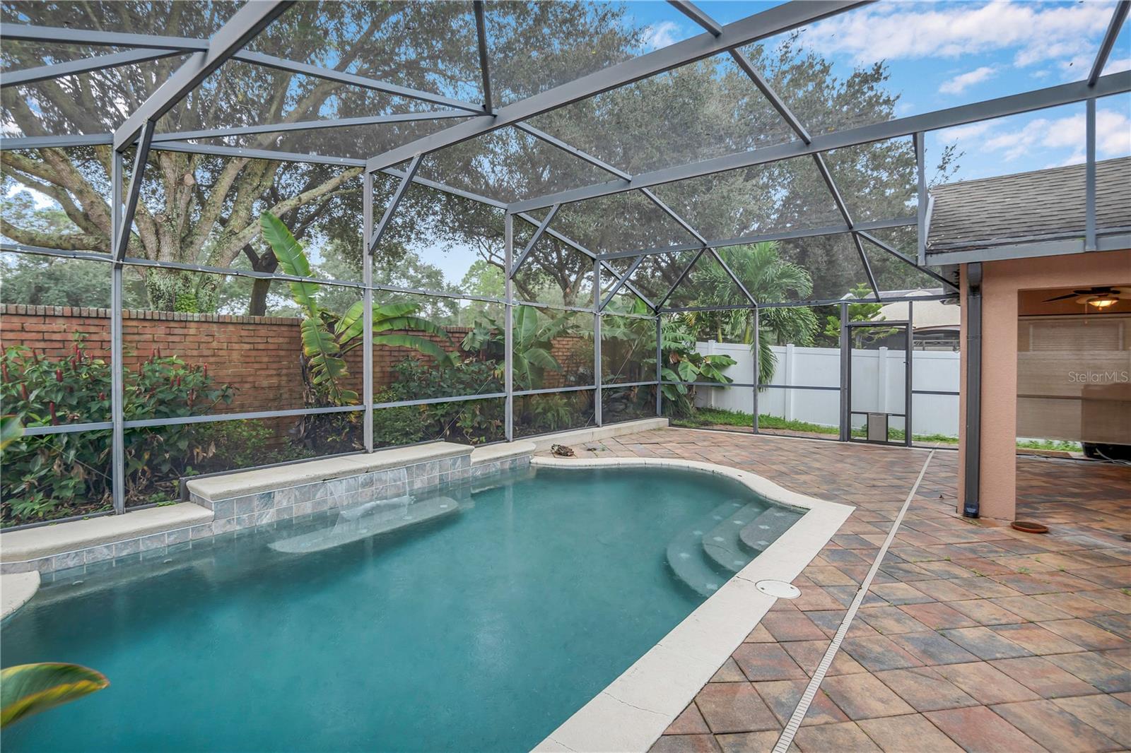 LA VINA 49 135 - Residential Lease