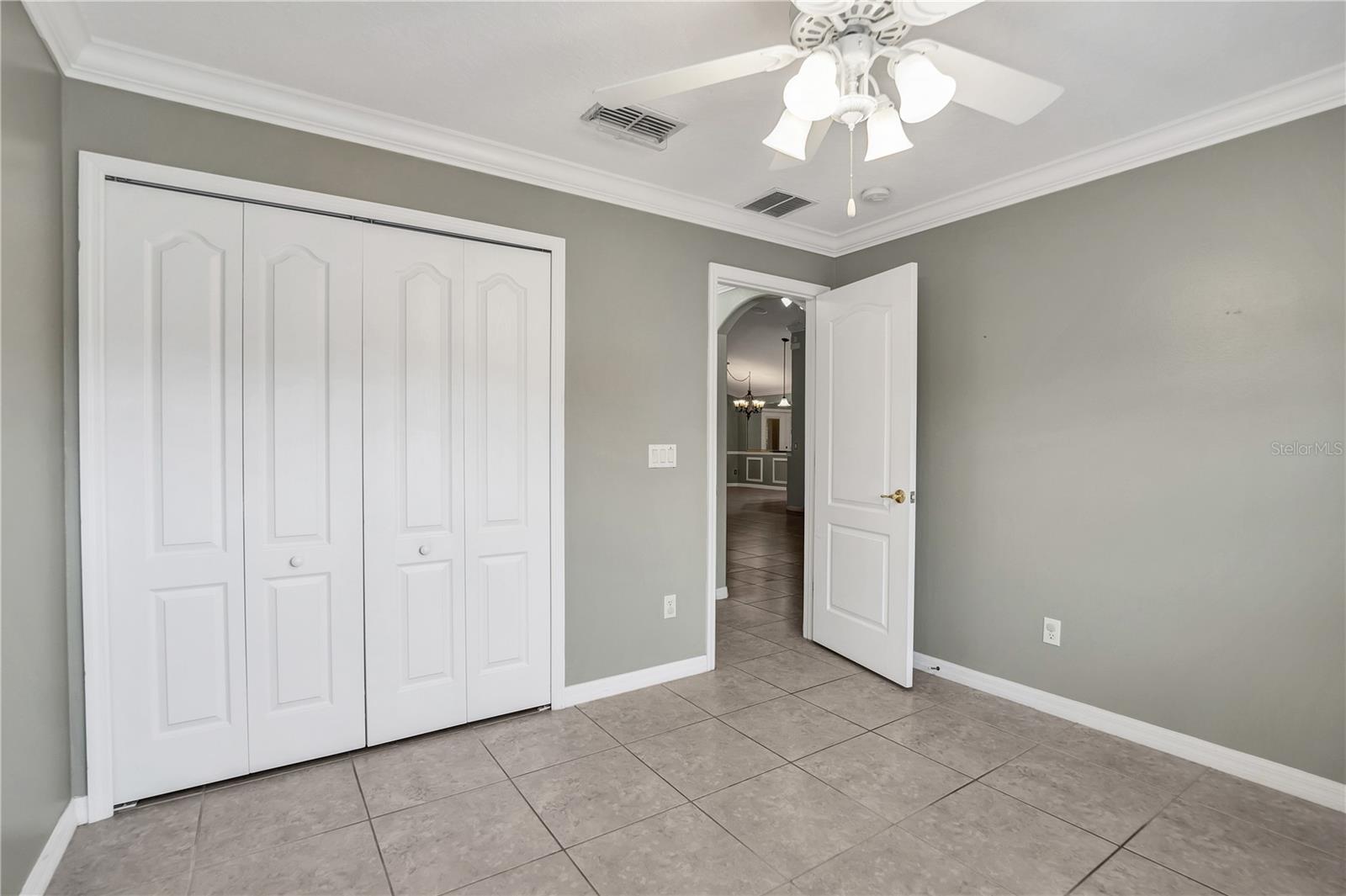 LA VINA 49 135 - Residential Lease