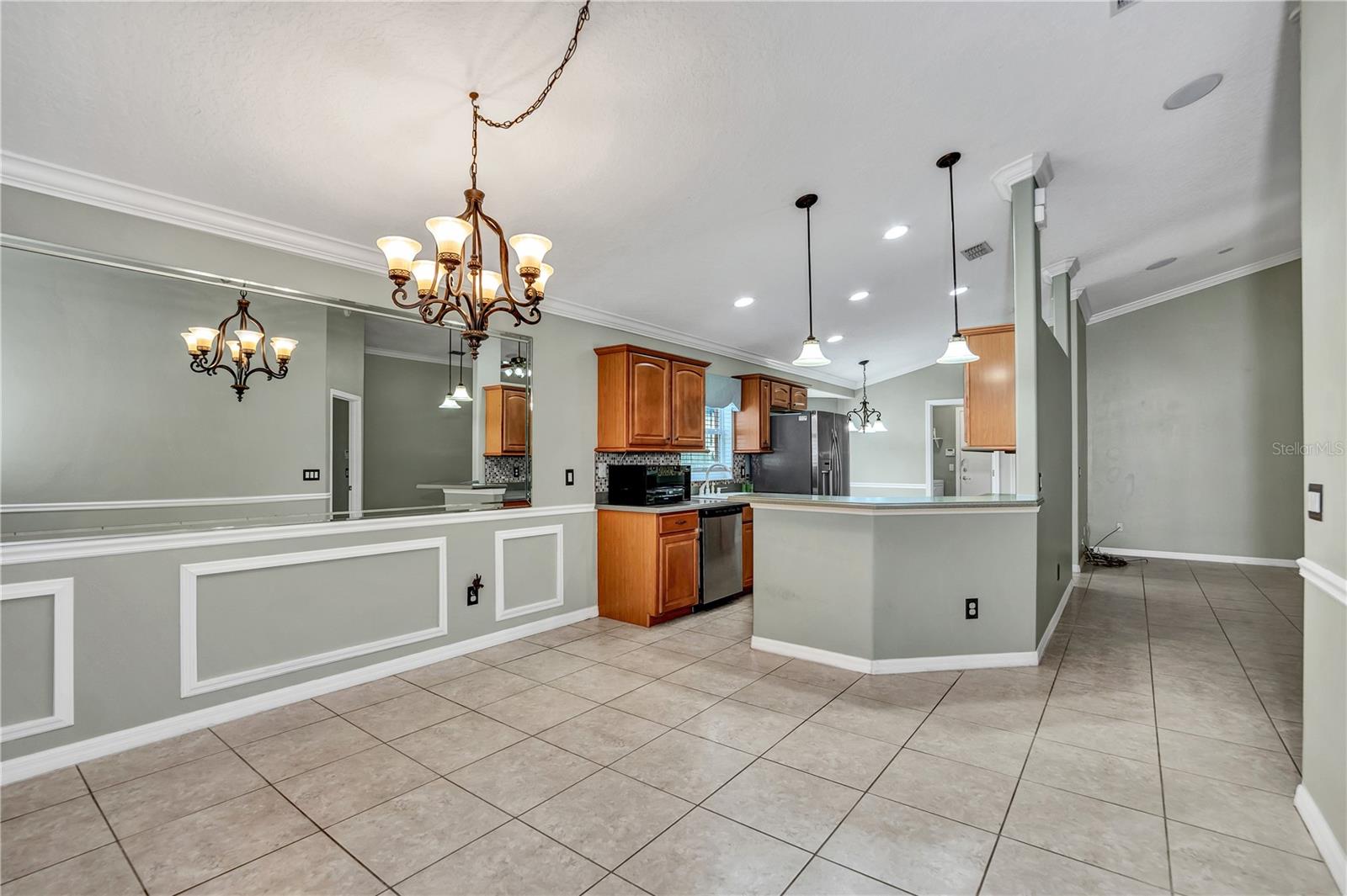 LA VINA 49 135 - Residential Lease