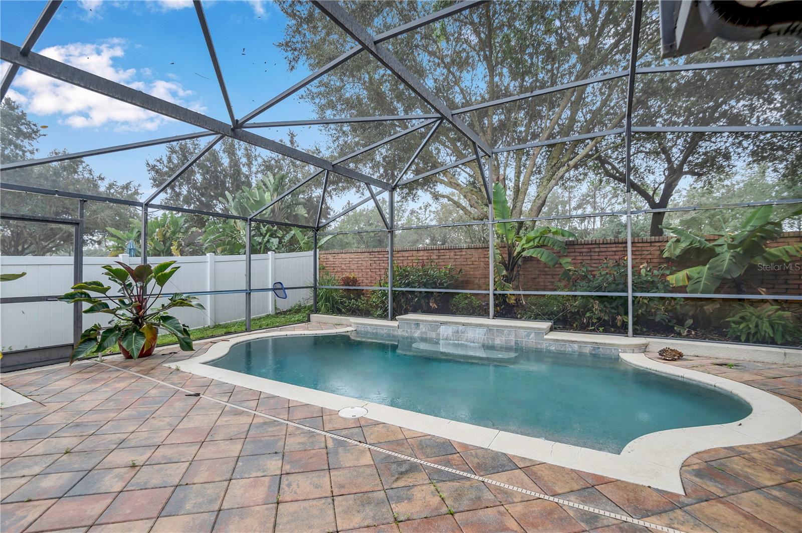 LA VINA 49 135 - Residential Lease