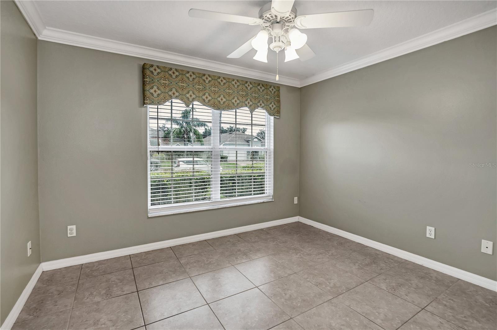 LA VINA 49 135 - Residential Lease