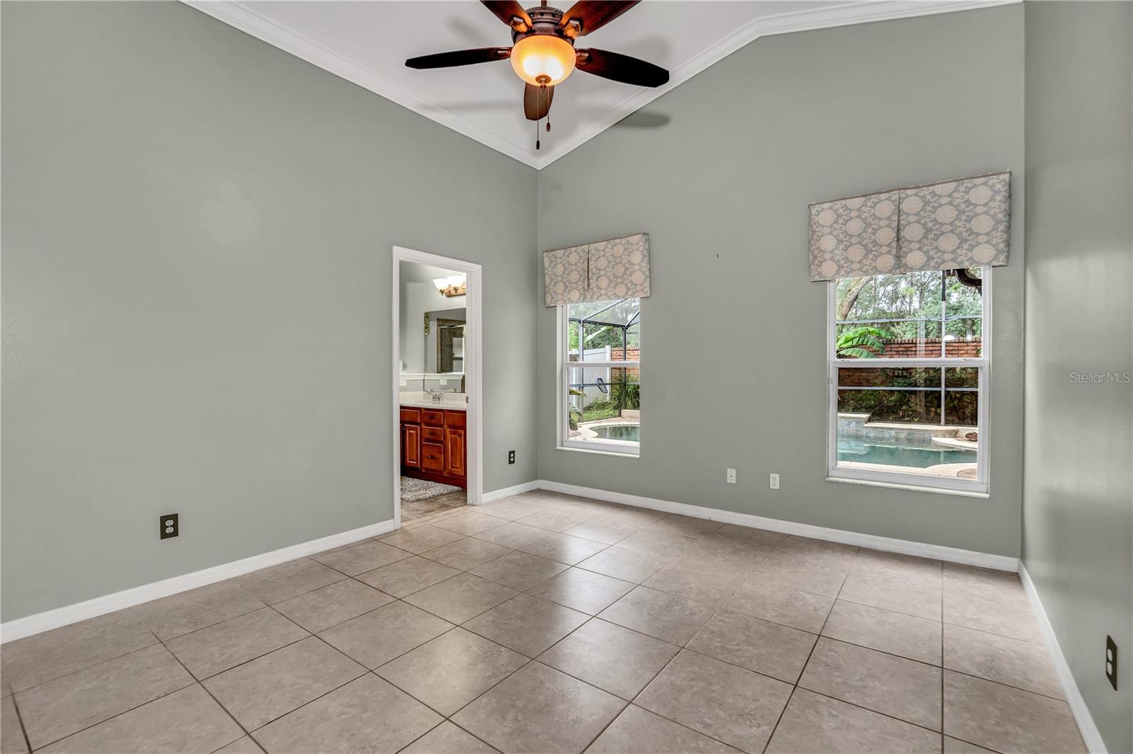 LA VINA 49 135 - Residential Lease