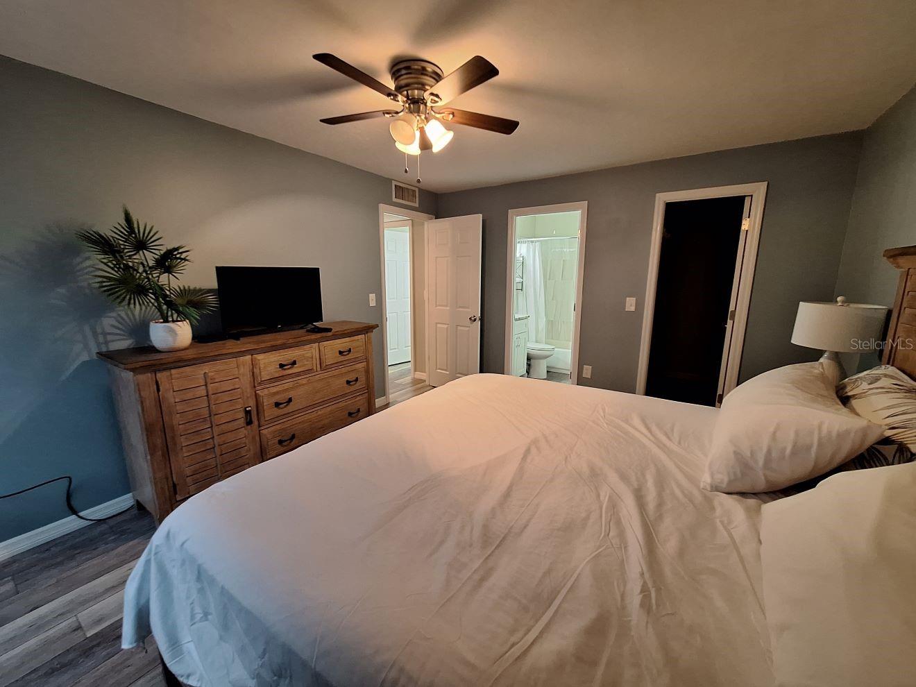 VILLAGE BROOKE SEC 1 - Residential Lease