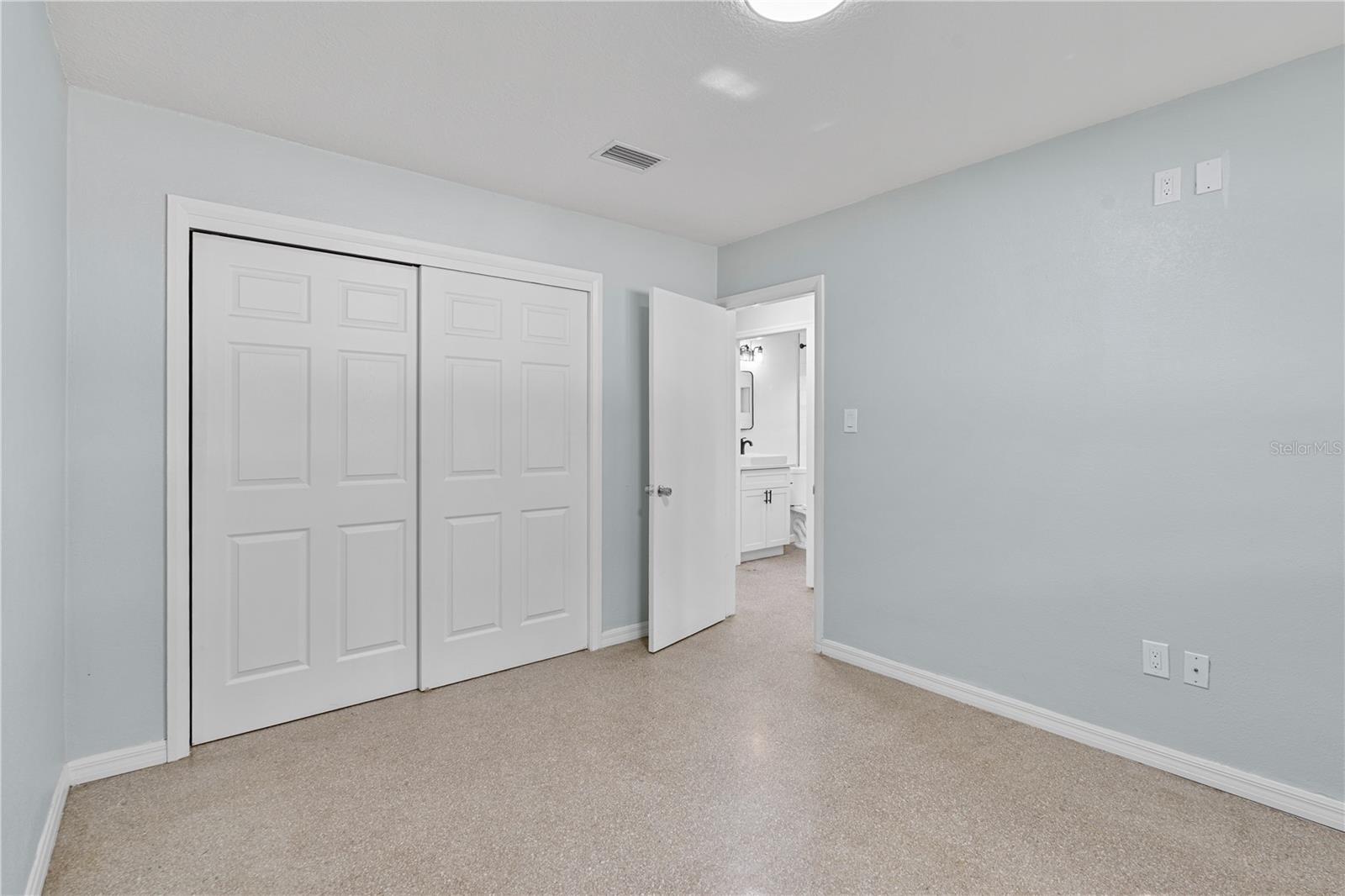 MINNETRISTA - Residential Lease