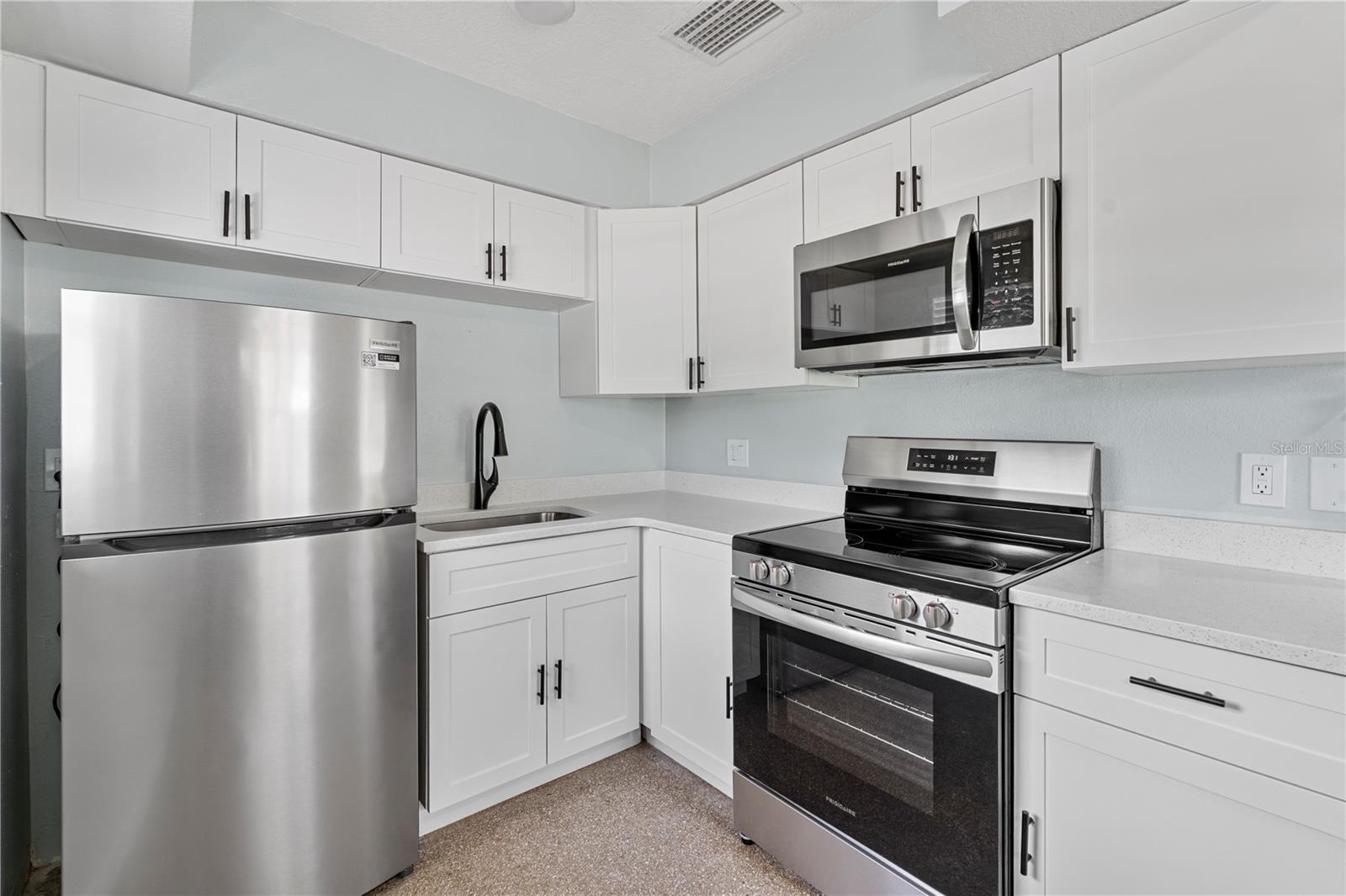 MINNETRISTA - Residential Lease