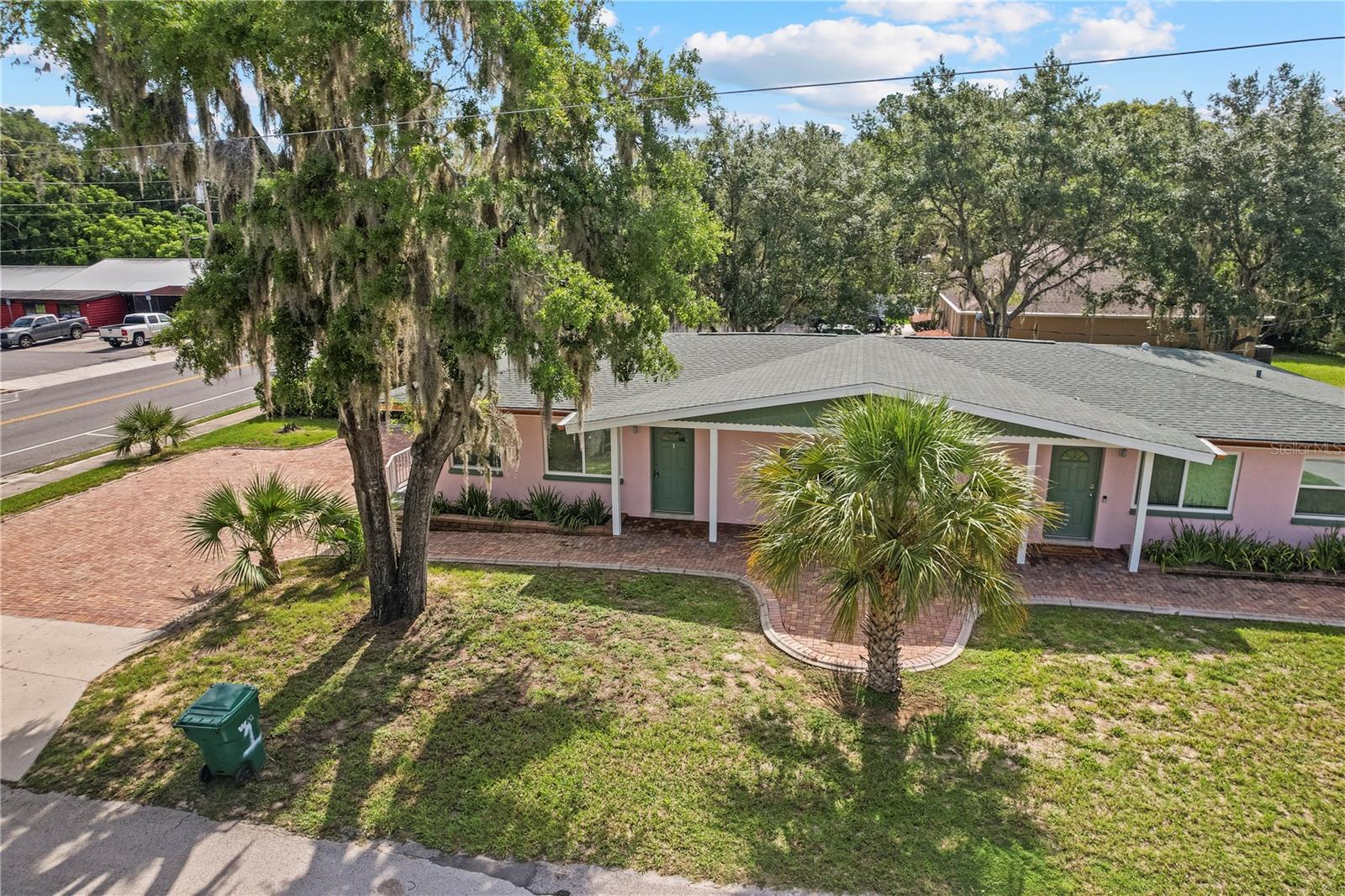 MINNETRISTA - Residential Lease