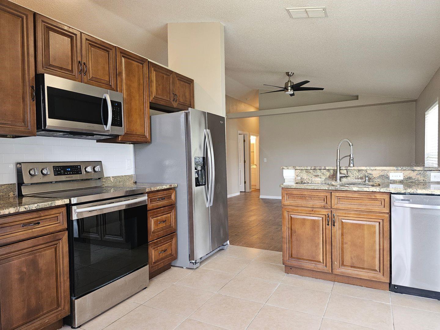 SILVER PINES POINTE PH 02 45/139 - Residential Lease
