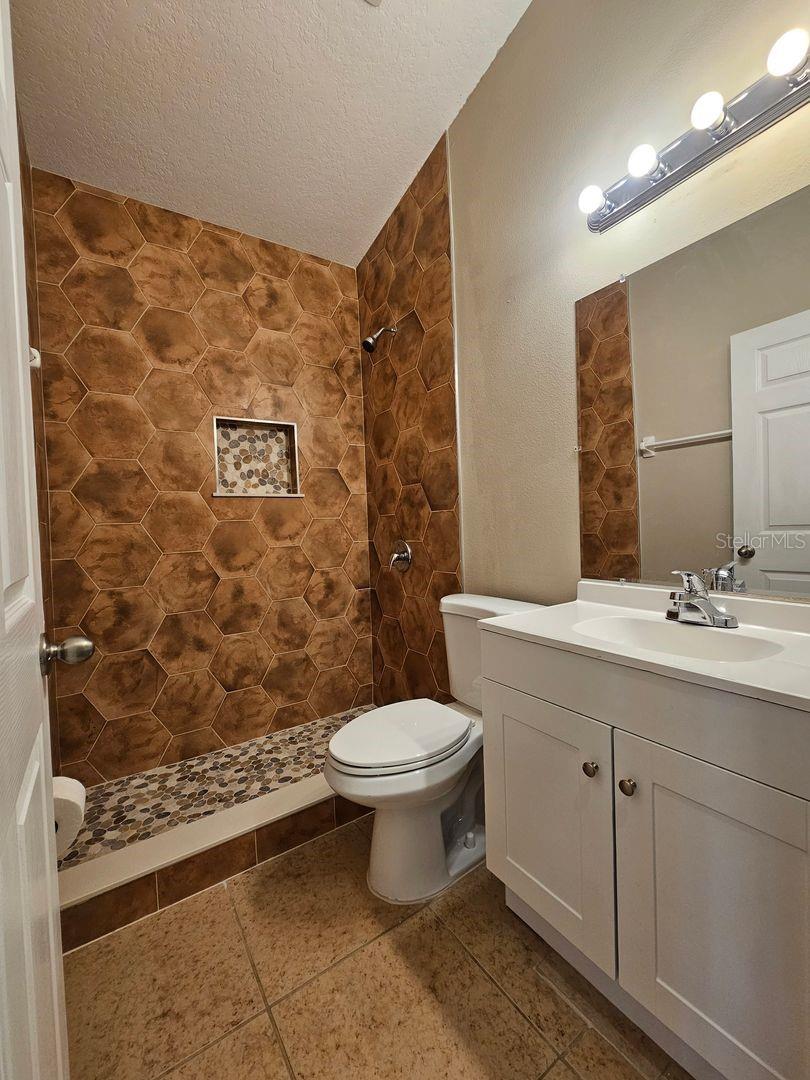 SILVER PINES POINTE PH 02 45/139 - Residential Lease