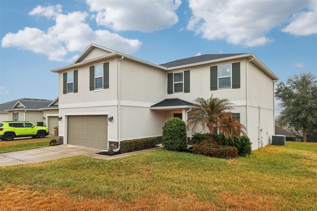 Photo of 10016 Weathers Loop, Clermont, FL 34711 (MLS # G5107436)
