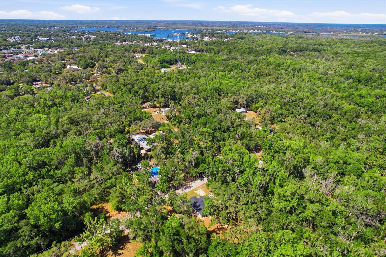 CRYSTAL PARK - Residential