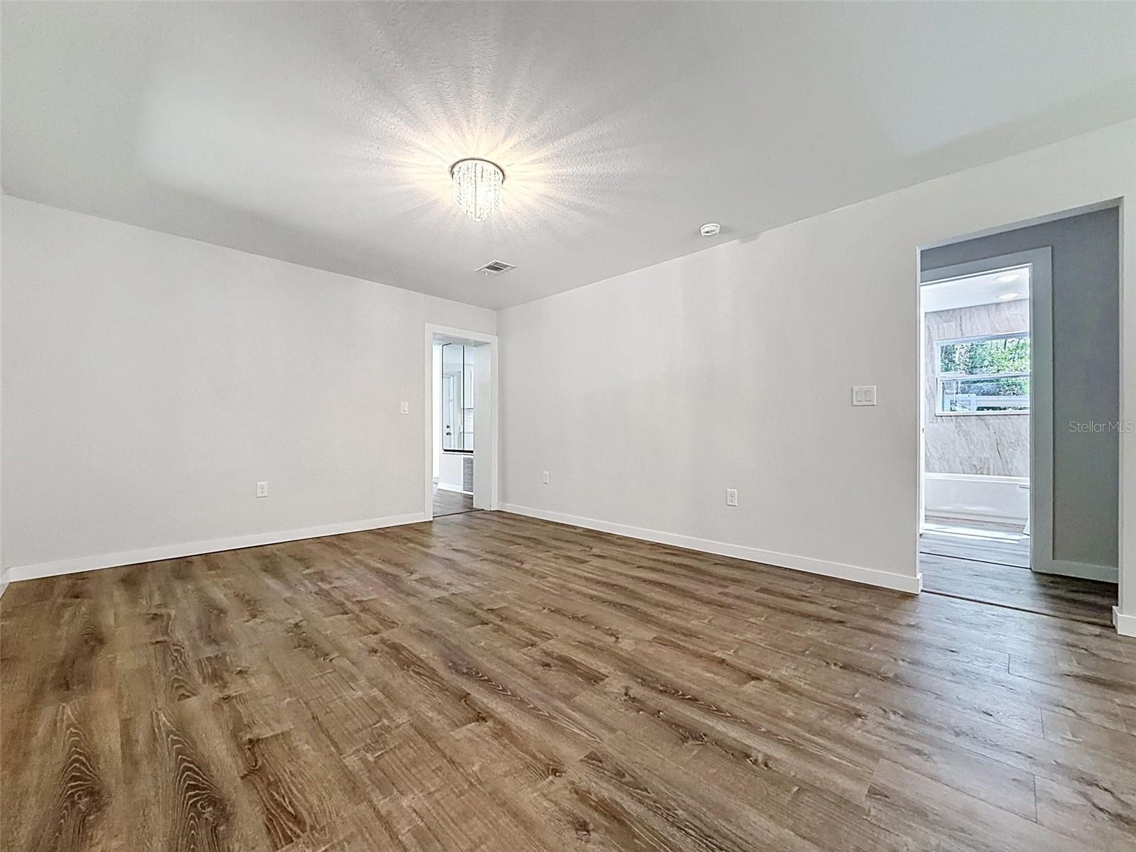 CRYSTAL PARK - Residential