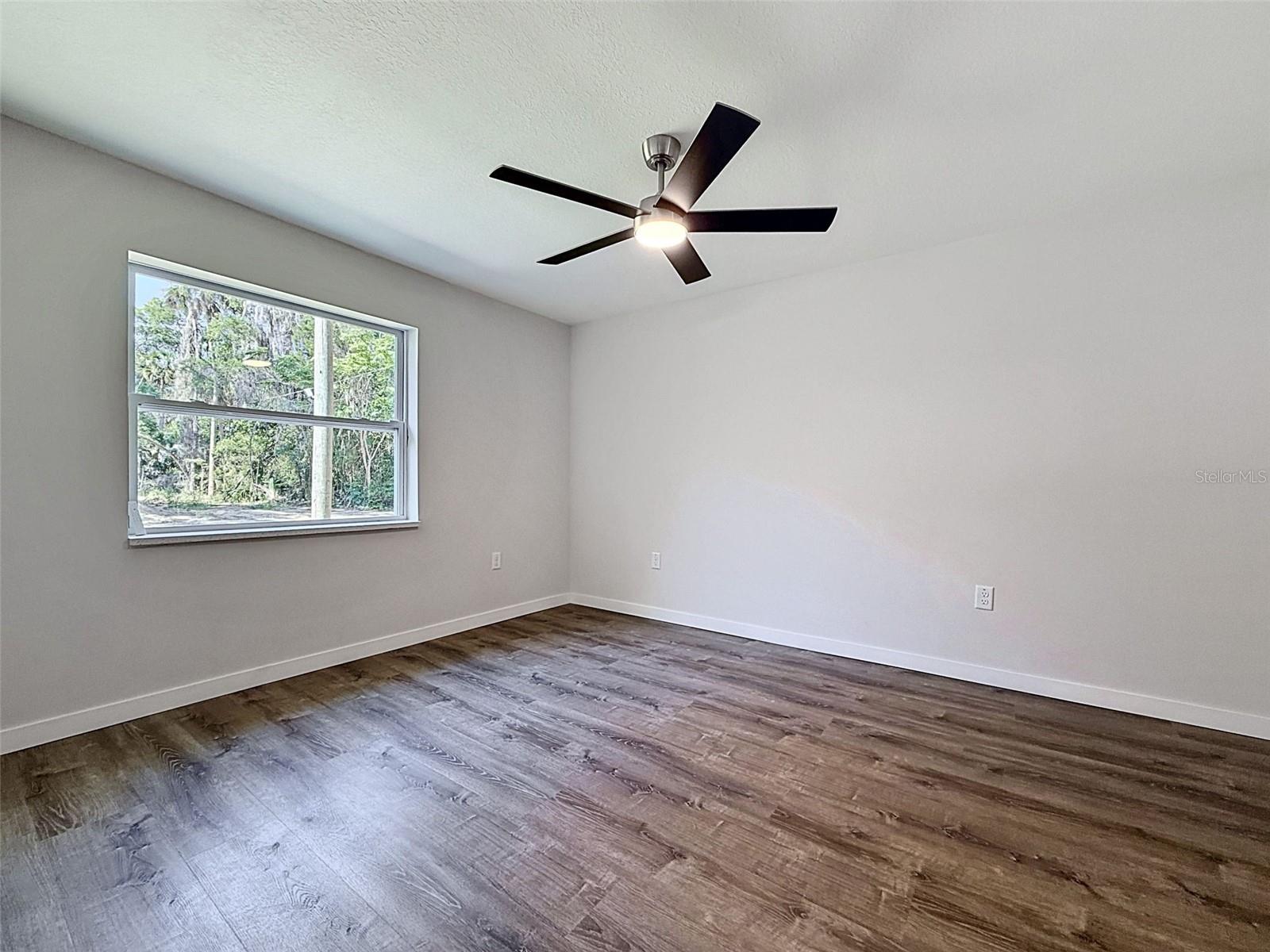 CRYSTAL PARK - Residential