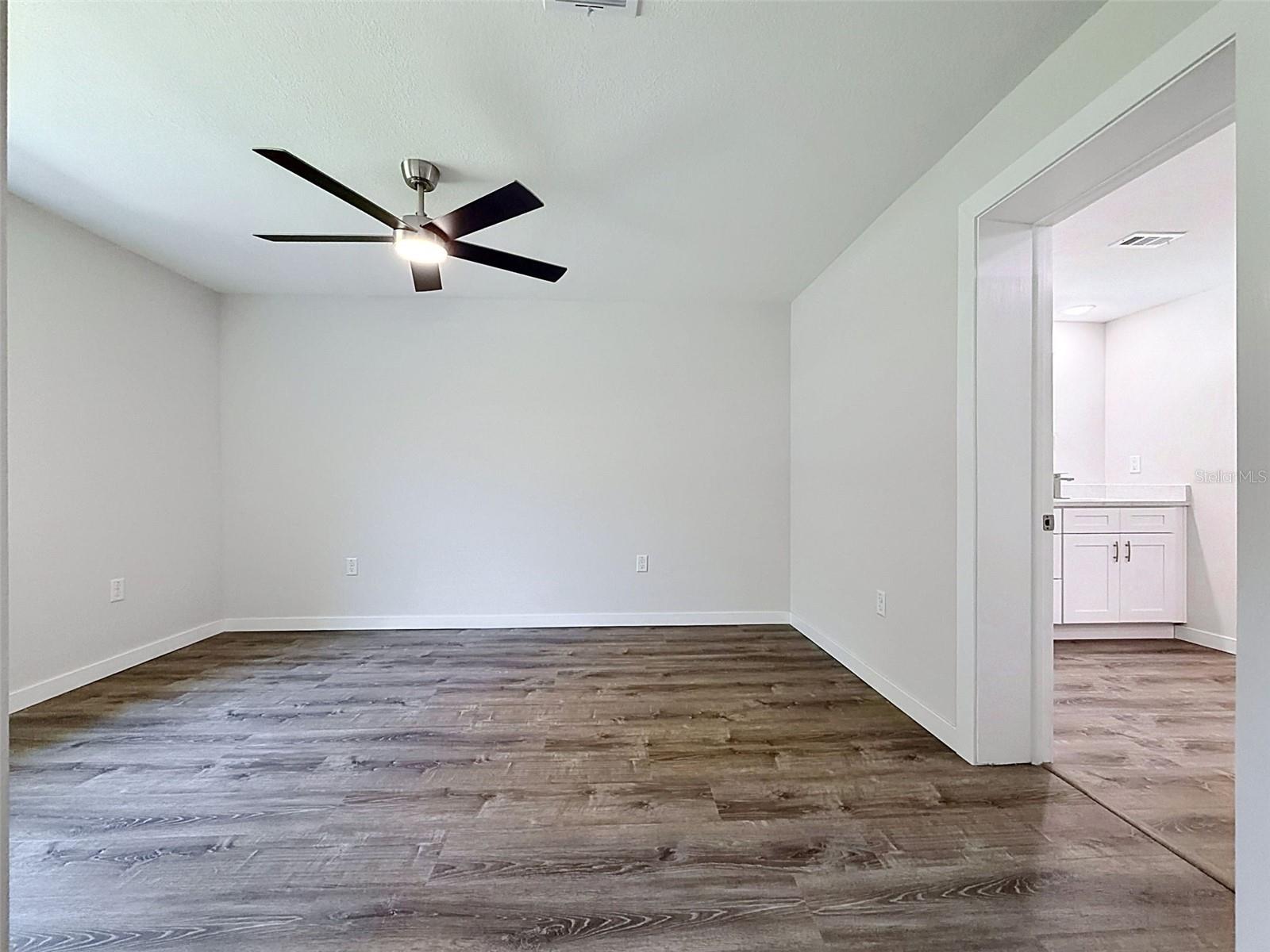 CRYSTAL PARK - Residential
