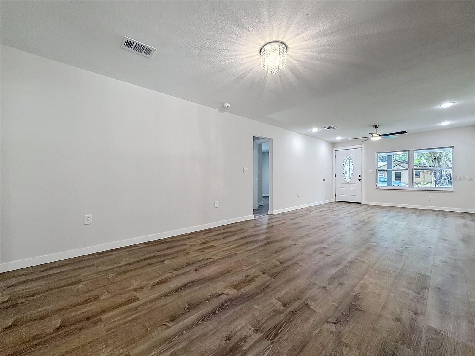CRYSTAL PARK - Residential