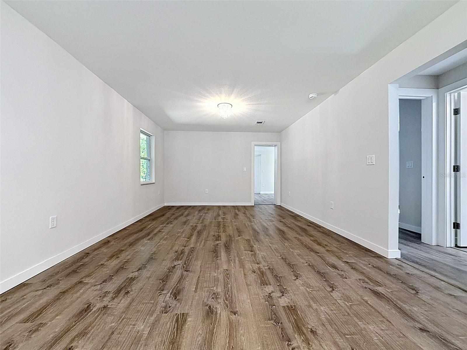 CRYSTAL PARK - Residential