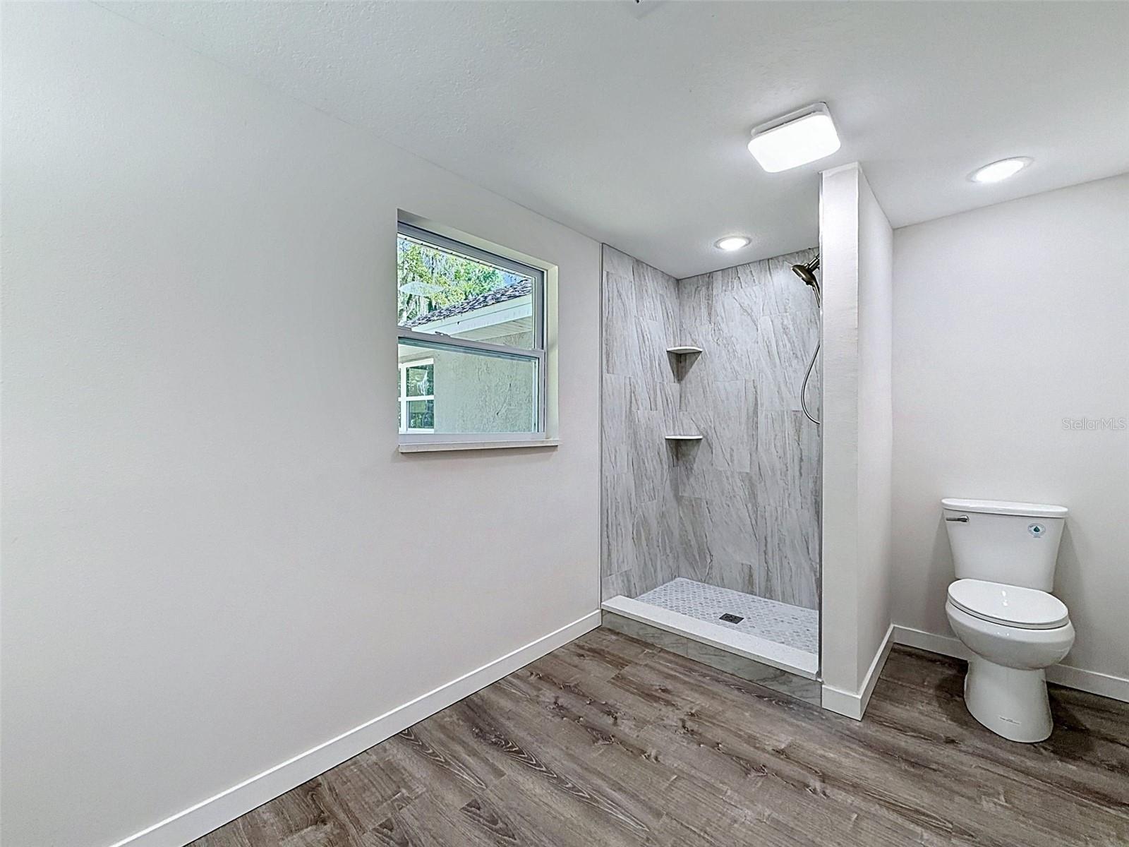 CRYSTAL PARK - Residential