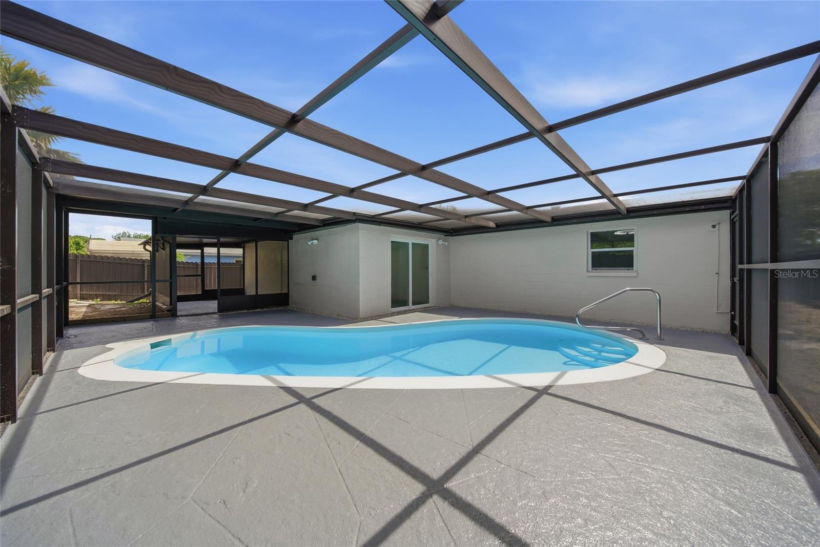 HILLANDALE - Residential