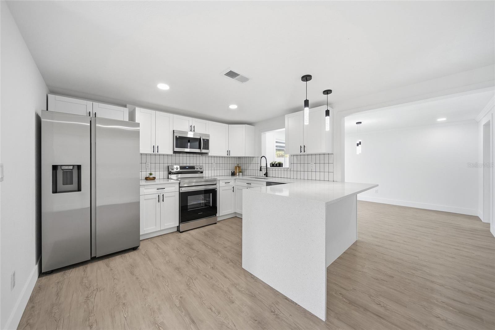 HILLANDALE - Residential