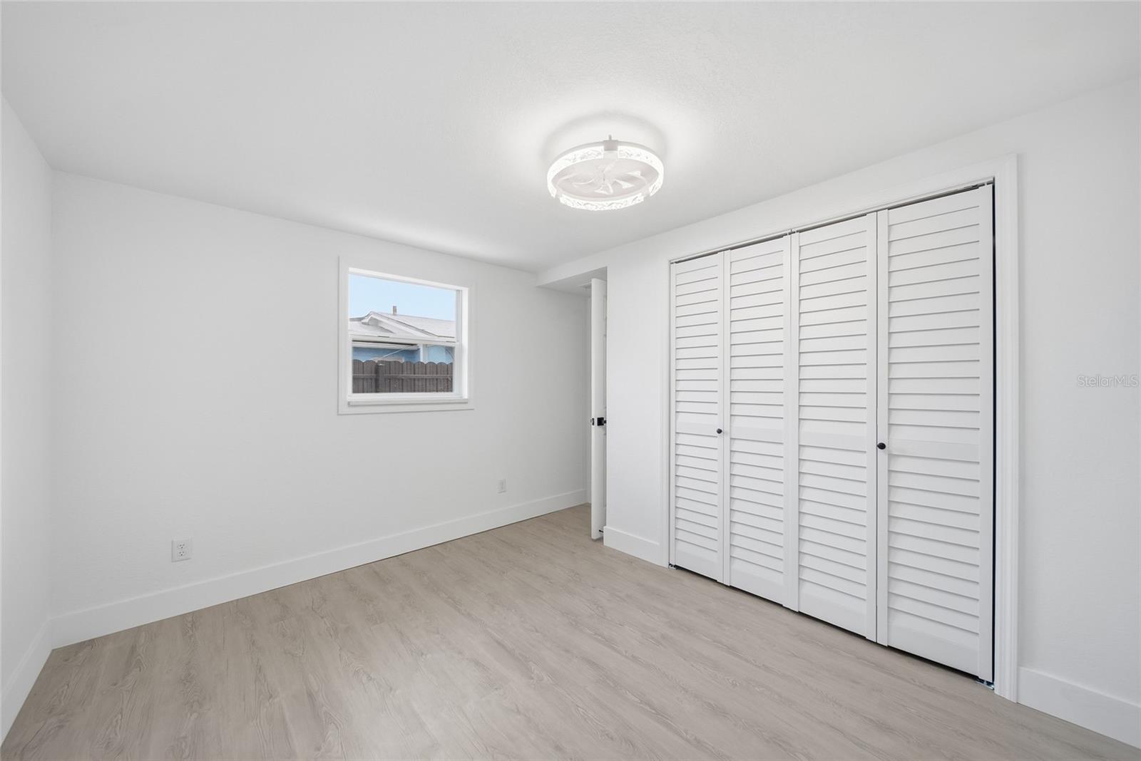 HILLANDALE - Residential