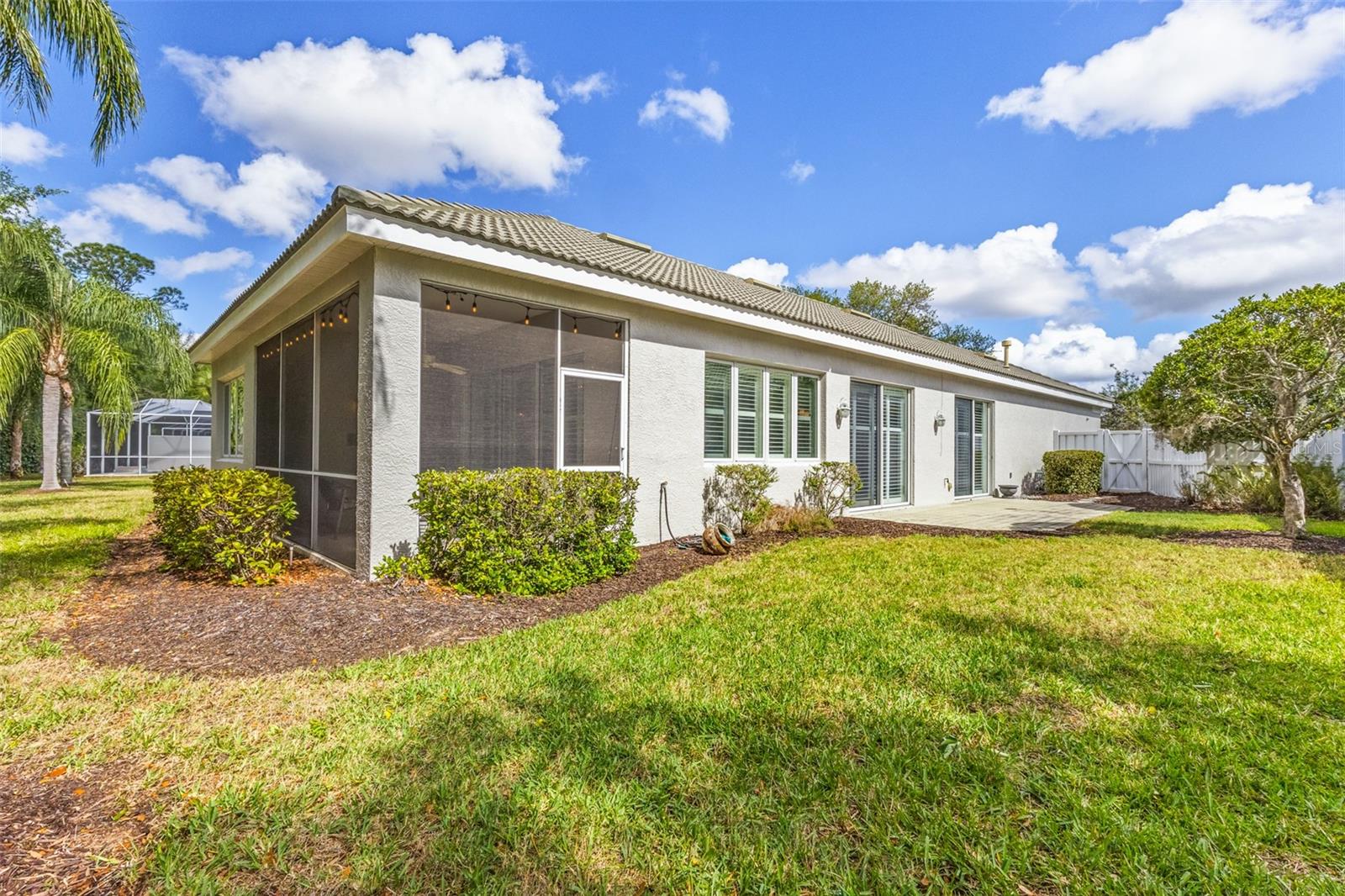 ROSEDALE 11 - Residential