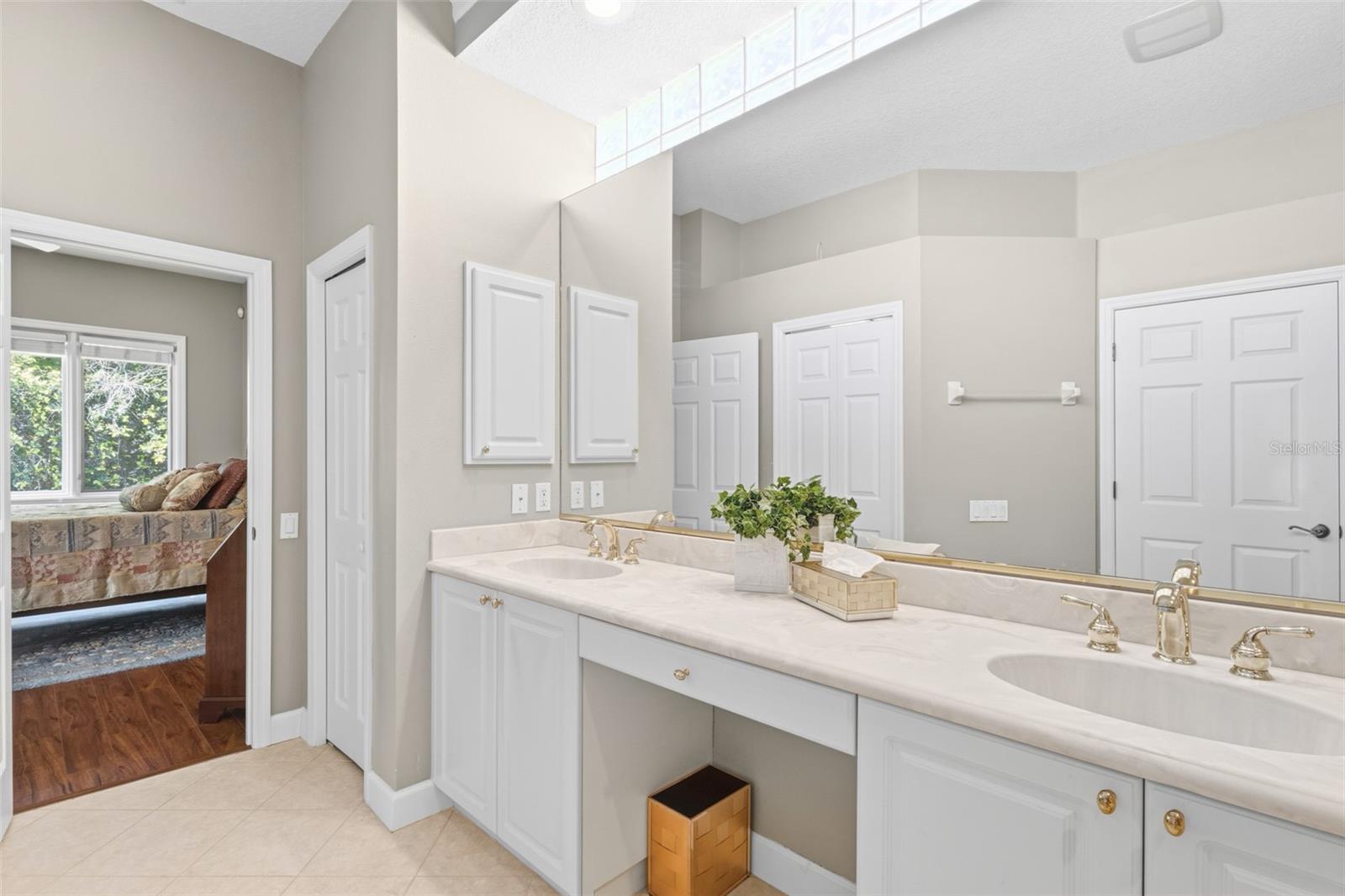 ROSEDALE 11 - Residential