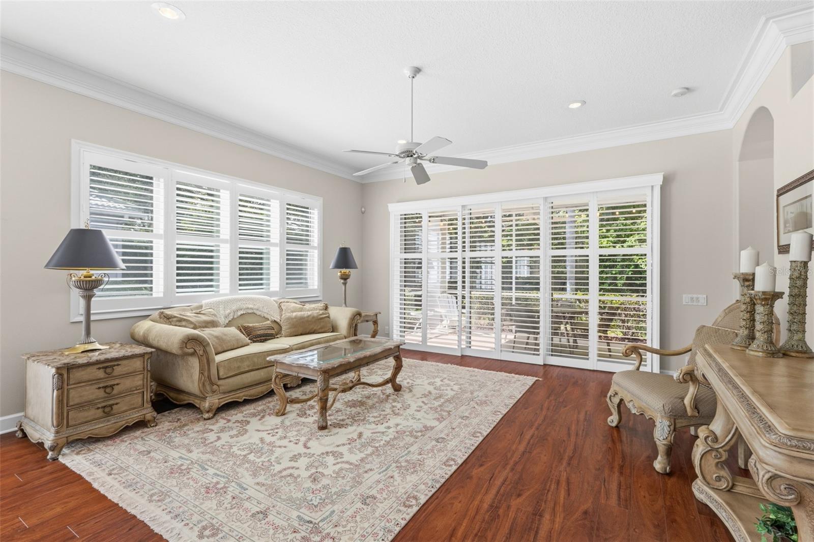 ROSEDALE 11 - Residential