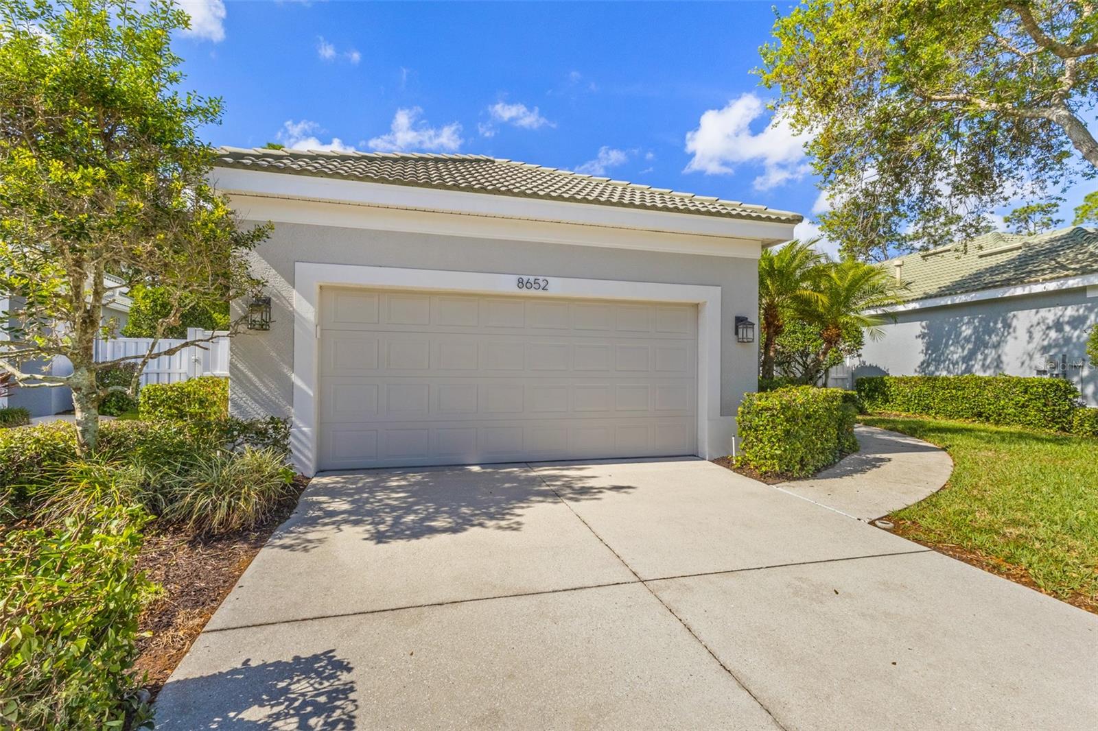 ROSEDALE 11 - Residential