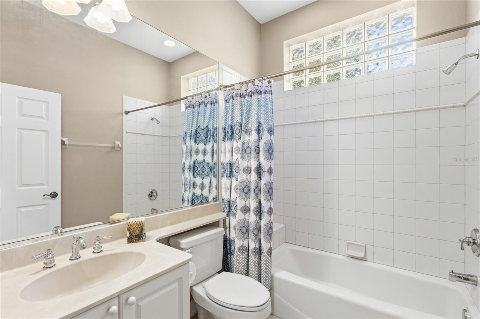 ROSEDALE 11 - Residential