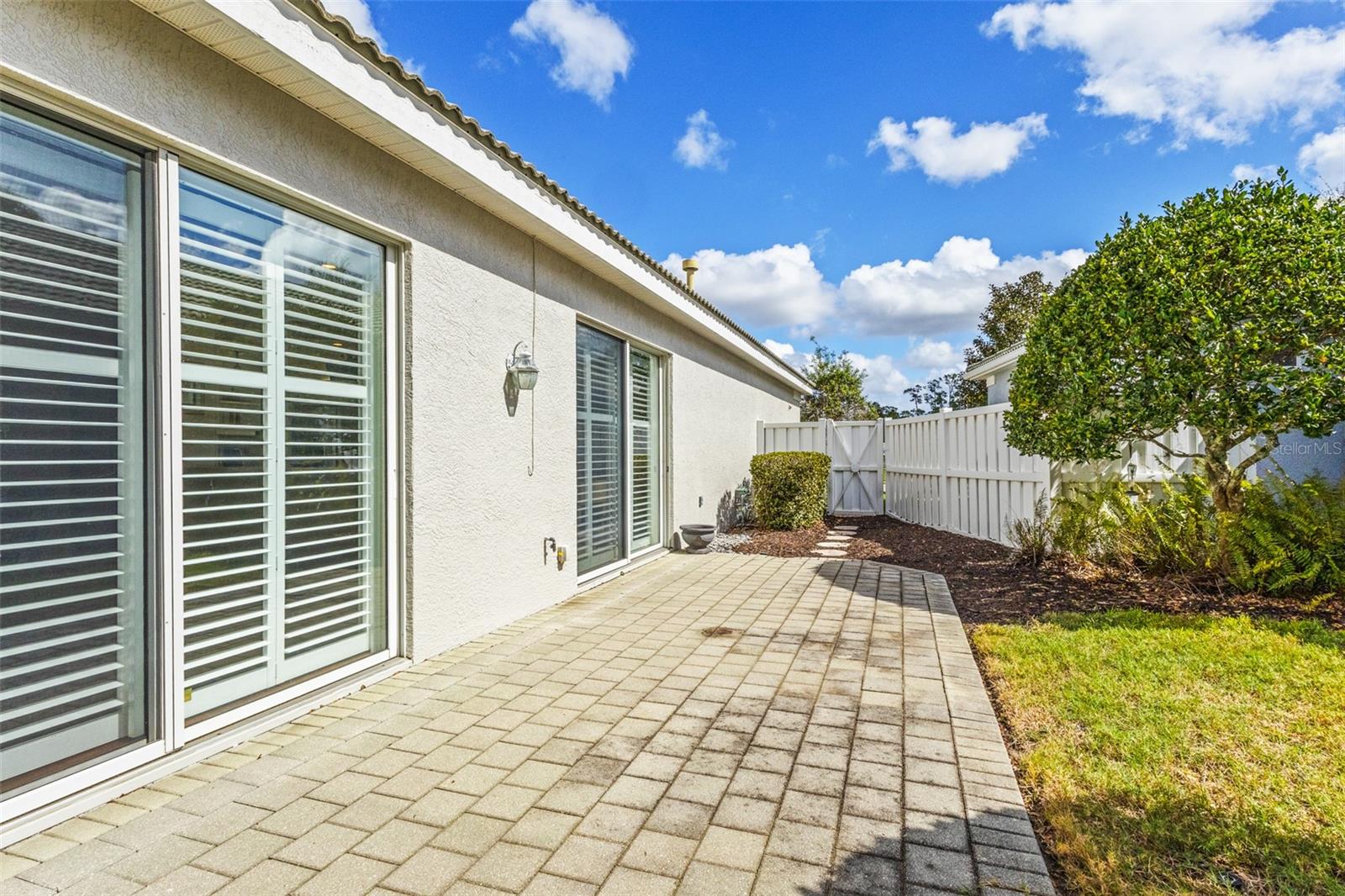 ROSEDALE 11 - Residential