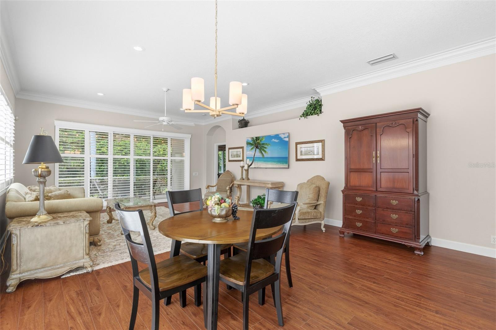 ROSEDALE 11 - Residential