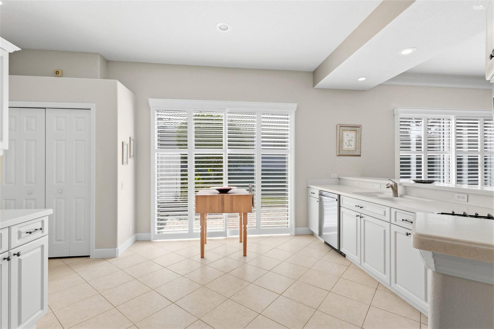 ROSEDALE 11 - Residential