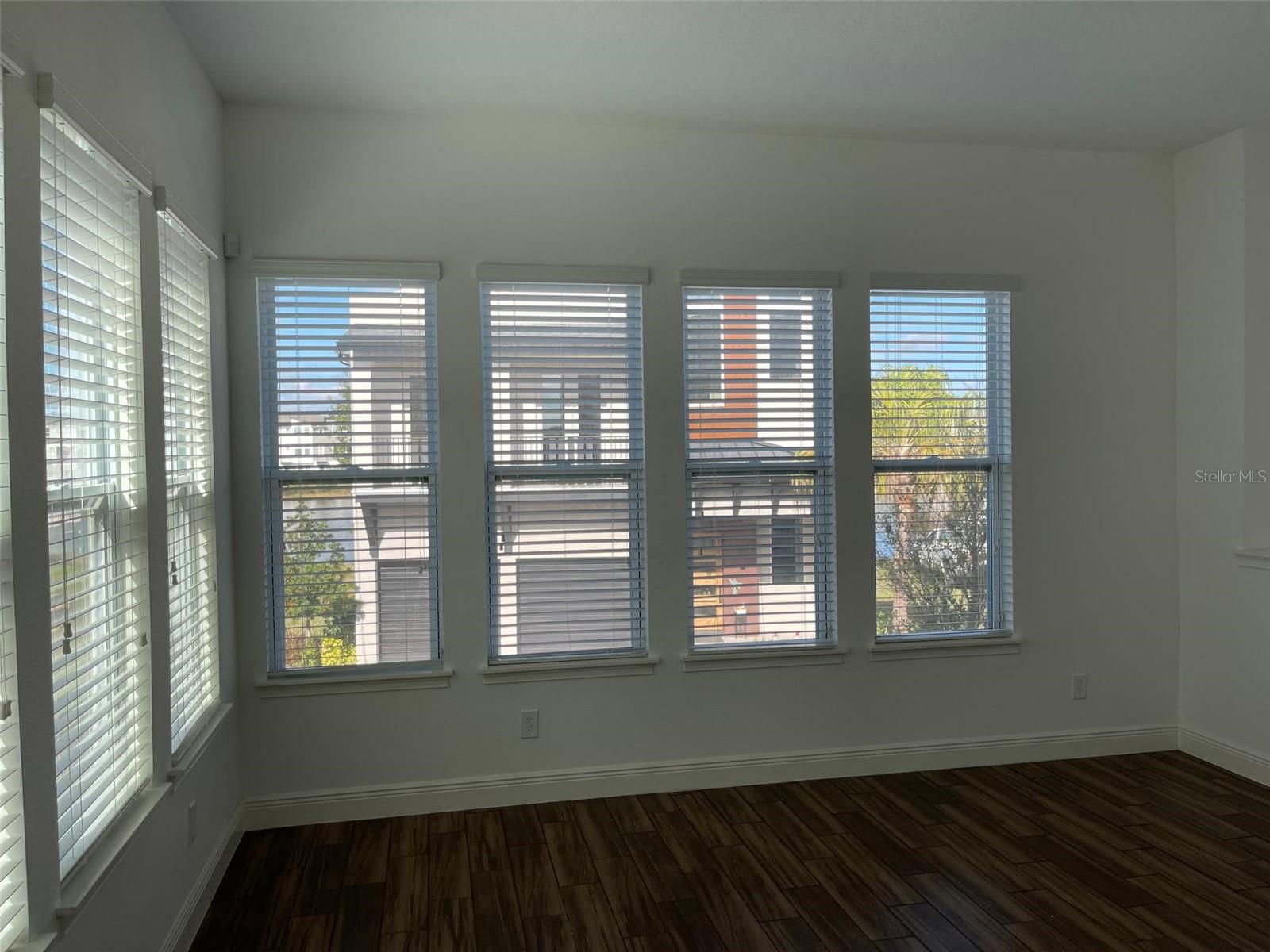 LAUREATE PARK NBRHD CENTER PH 1 - Residential Lease