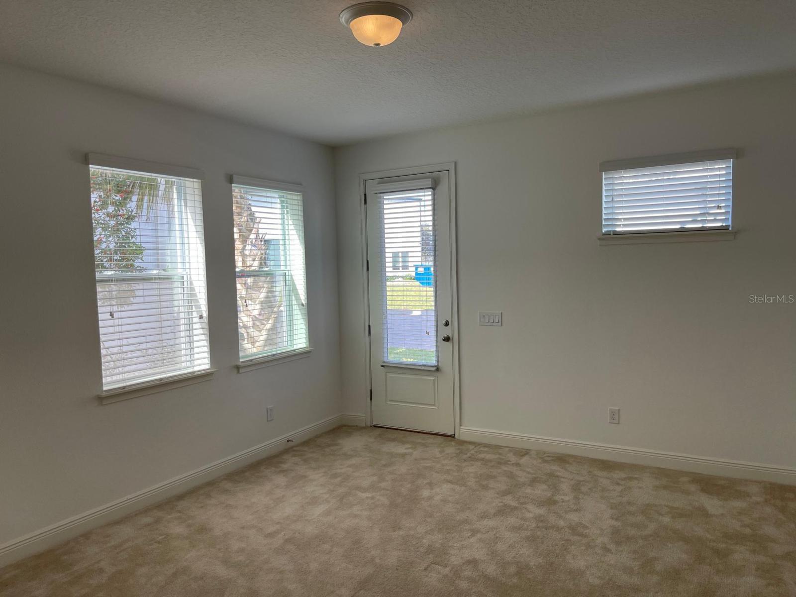 LAUREATE PARK NBRHD CENTER PH 1 - Residential Lease