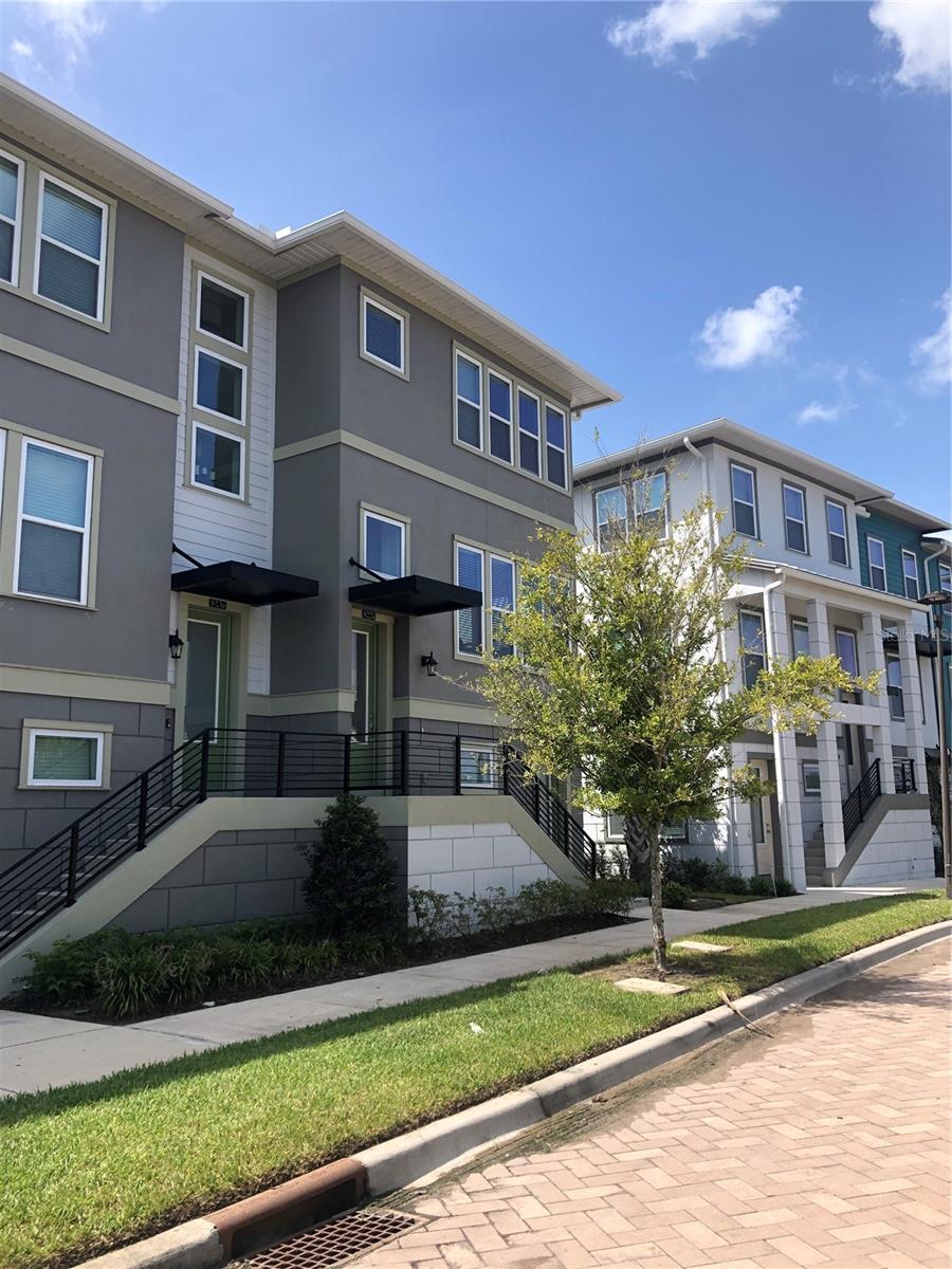 LAUREATE PARK NBRHD CENTER PH 1 - Residential Lease