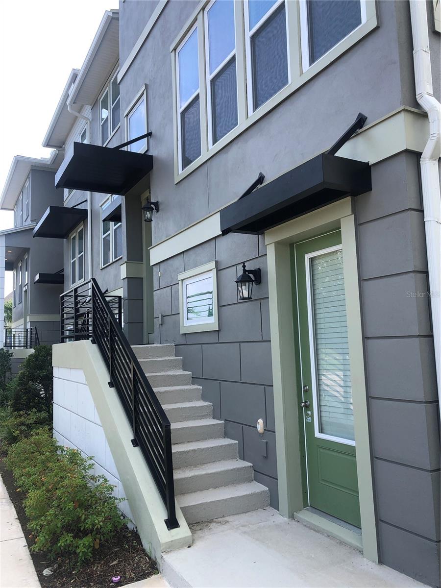 LAUREATE PARK NBRHD CENTER PH 1 - Residential Lease