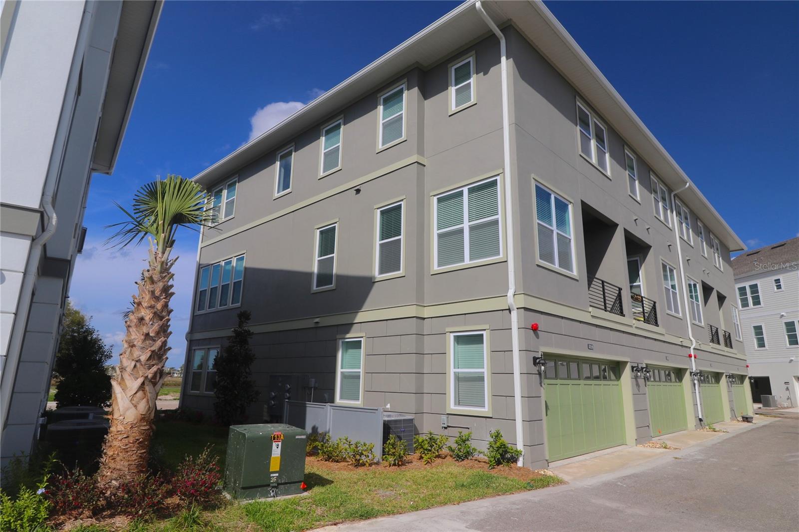 LAUREATE PARK NBRHD CENTER PH 1 - Residential Lease