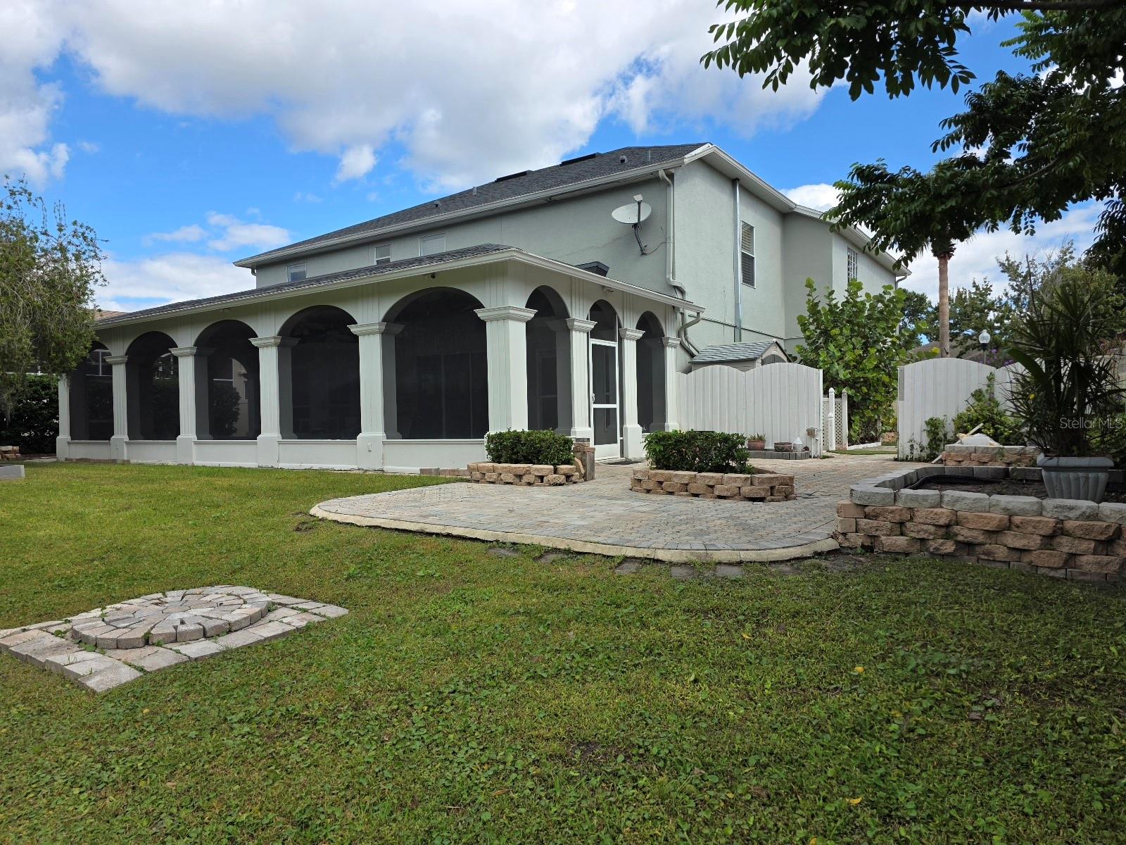 2602 TREYMORE DRIVE