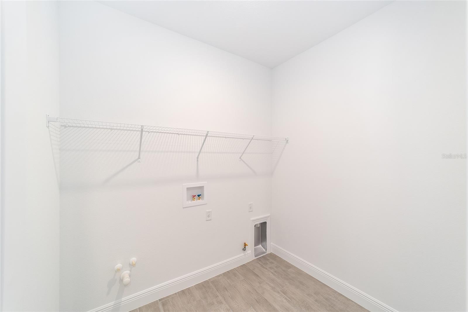 ON TOP OF THE WORLD - Residential