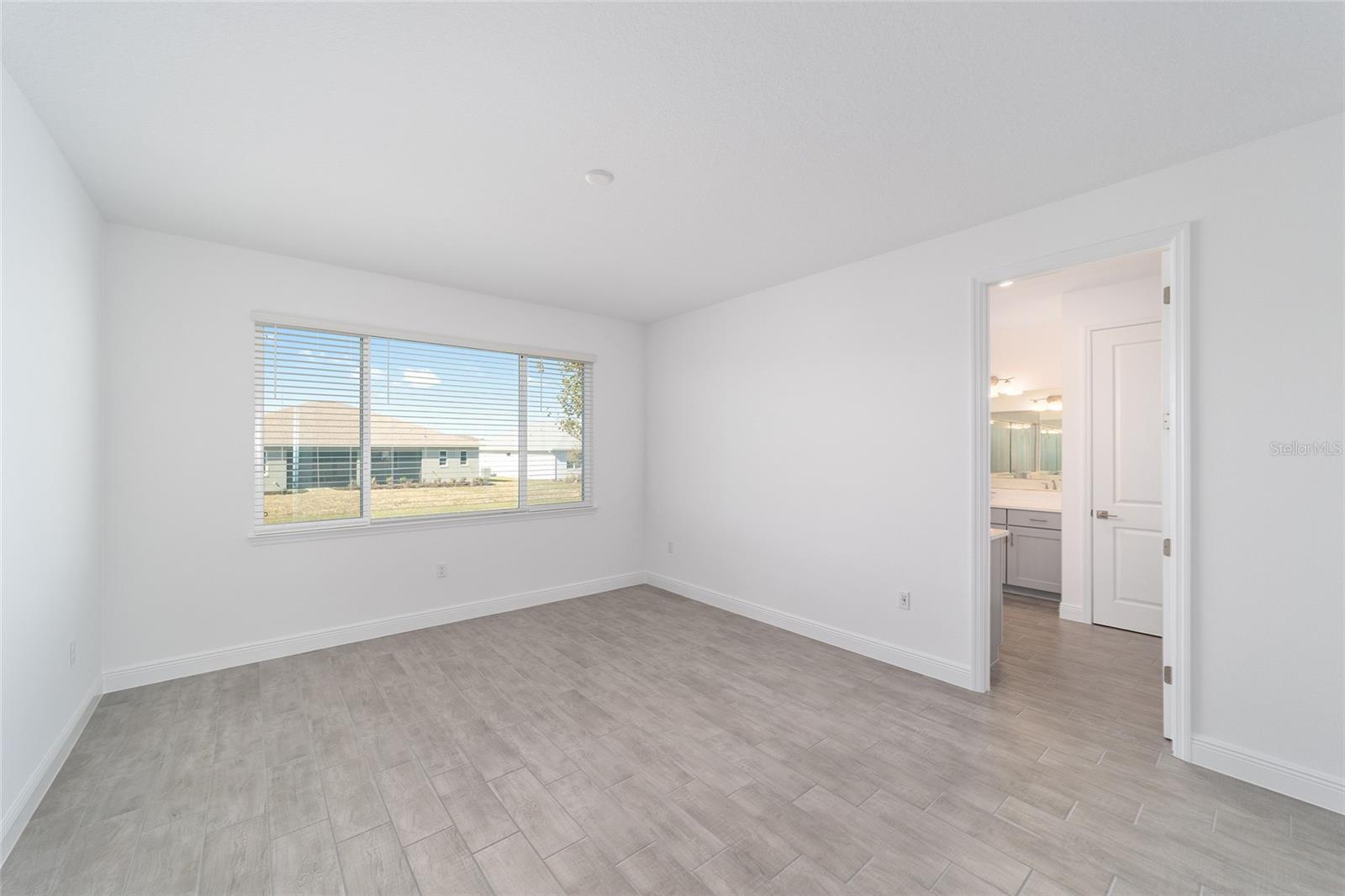 ON TOP OF THE WORLD - Residential