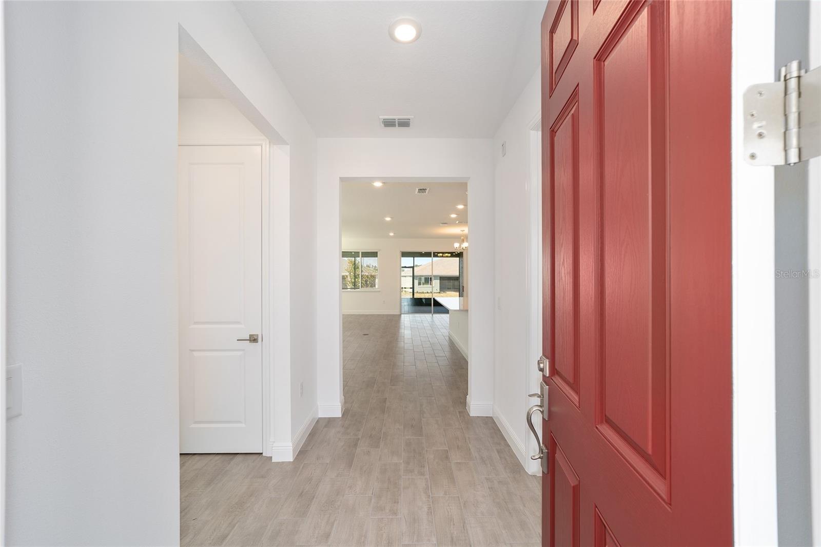 ON TOP OF THE WORLD - Residential