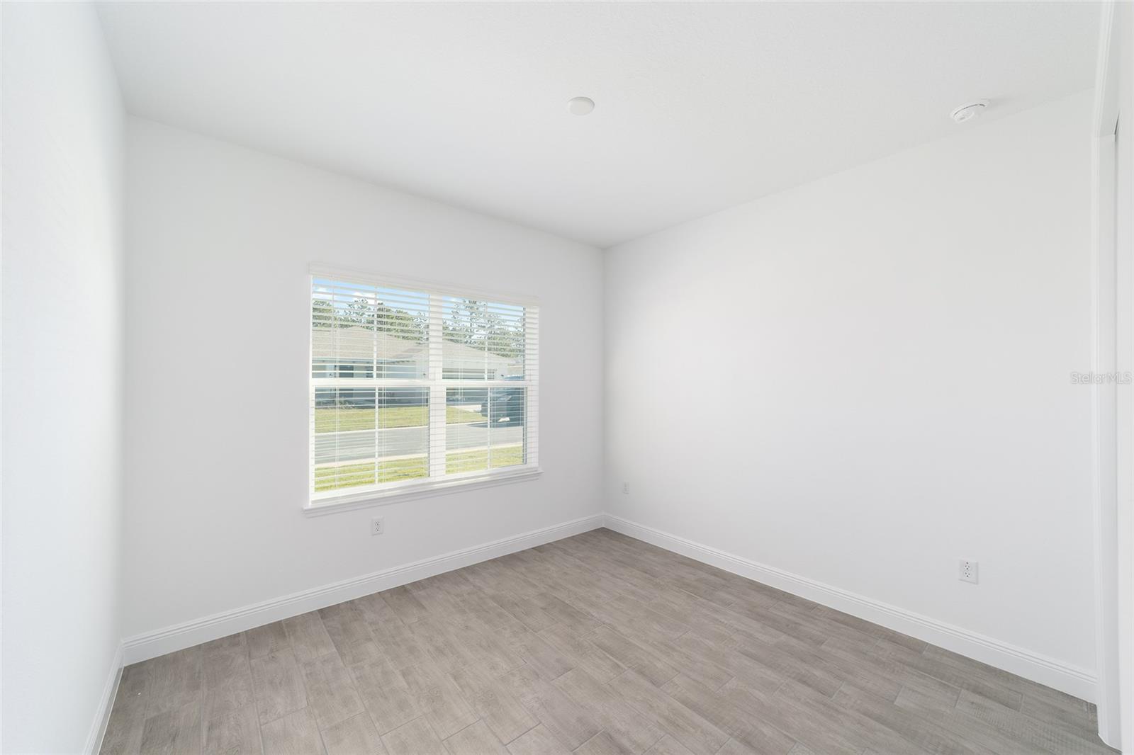 ON TOP OF THE WORLD - Residential