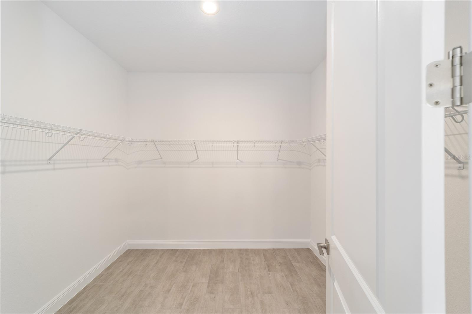 ON TOP OF THE WORLD - Residential